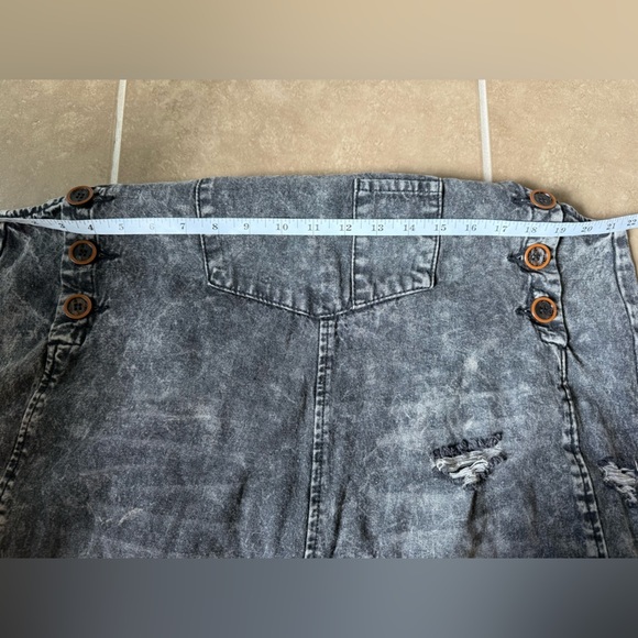 Easel Washed Black Denim Loose Fit Overalls - Picture 7 of 9